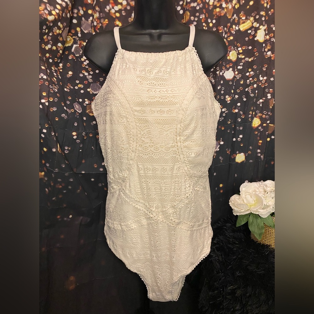 Downeast Swim Meet Your Power Suit Size XL One Piece Swimsuit Ivory Lace Pattern